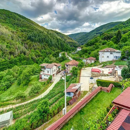 хаджиевата къща 빌라 스몰랸