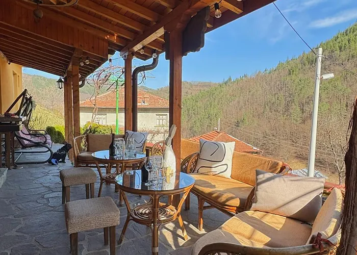 Vila хаджиевата къща *