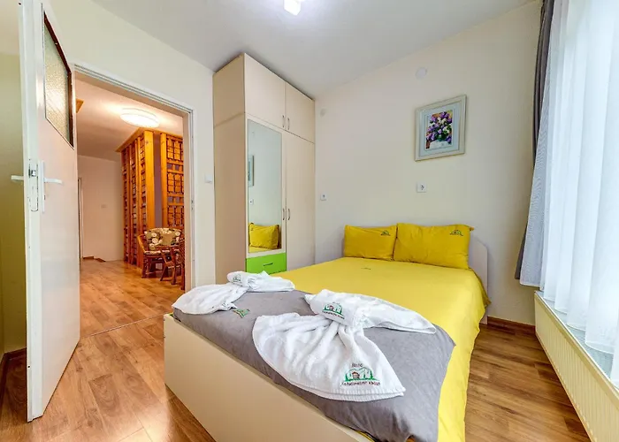 хаджиевата къща